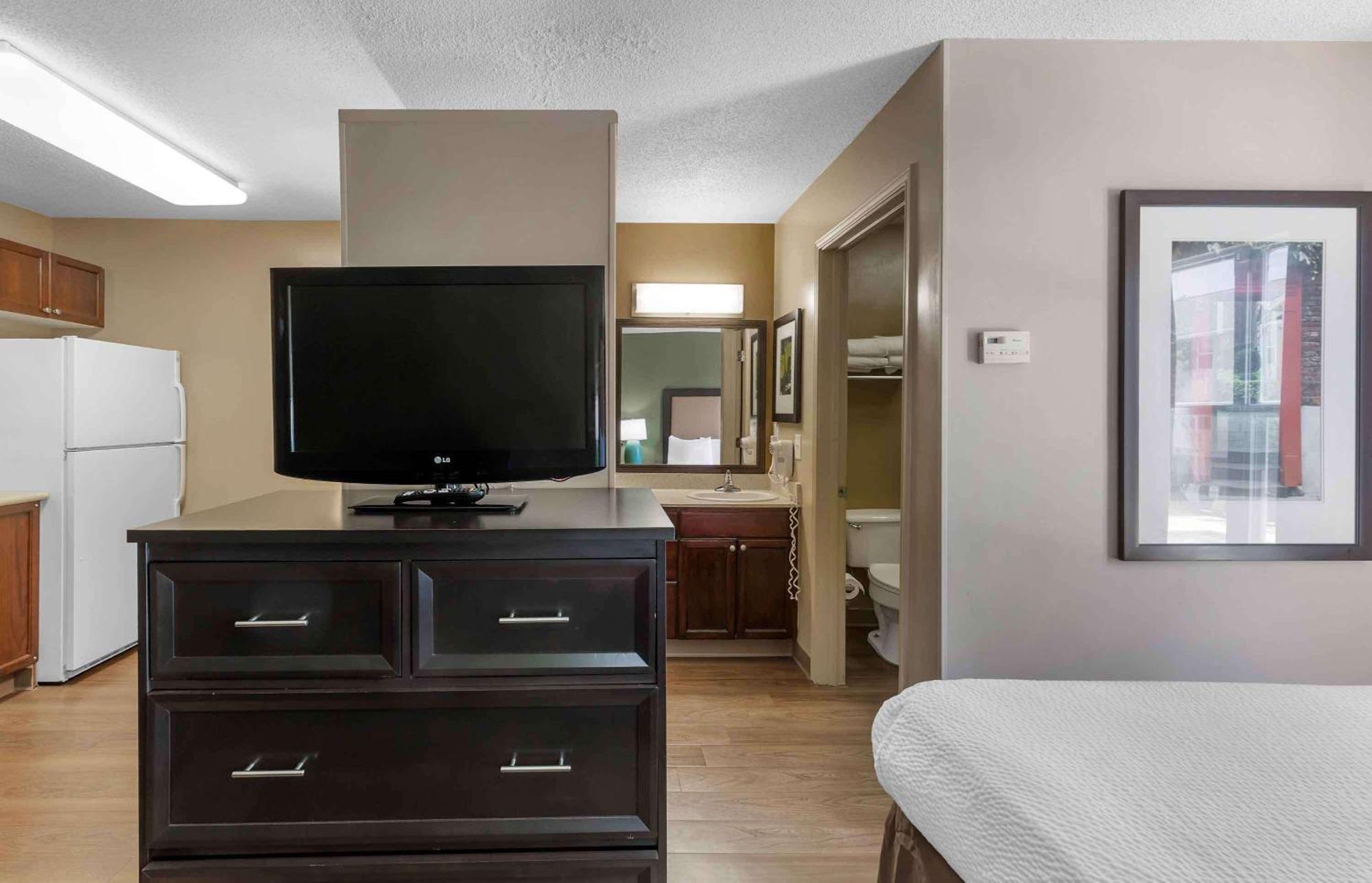 Extended Stay America Suites - Raleigh - Rtp - 4919 Miami Blvd Durham Eksteriør billede