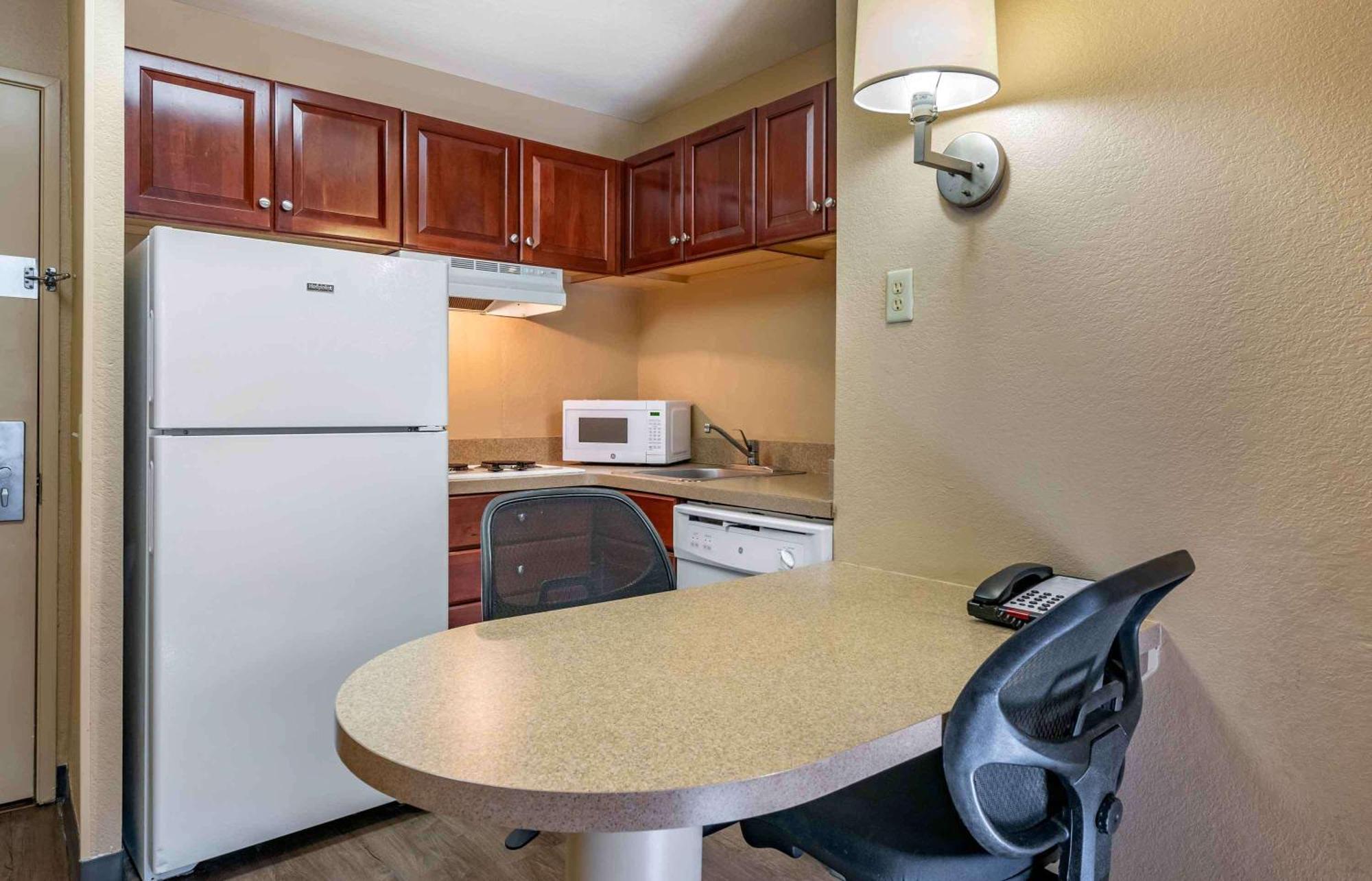 Extended Stay America Suites - Raleigh - Rtp - 4919 Miami Blvd Durham Eksteriør billede